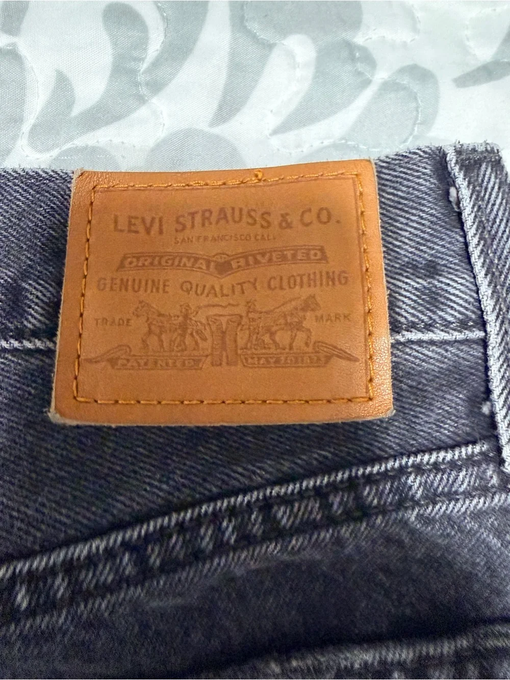 Levi's Men's Slim Straight Jeans in Washed Black